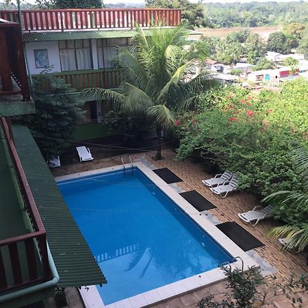 Tambopata Hostel Puerto Maldonado Exteriör bild