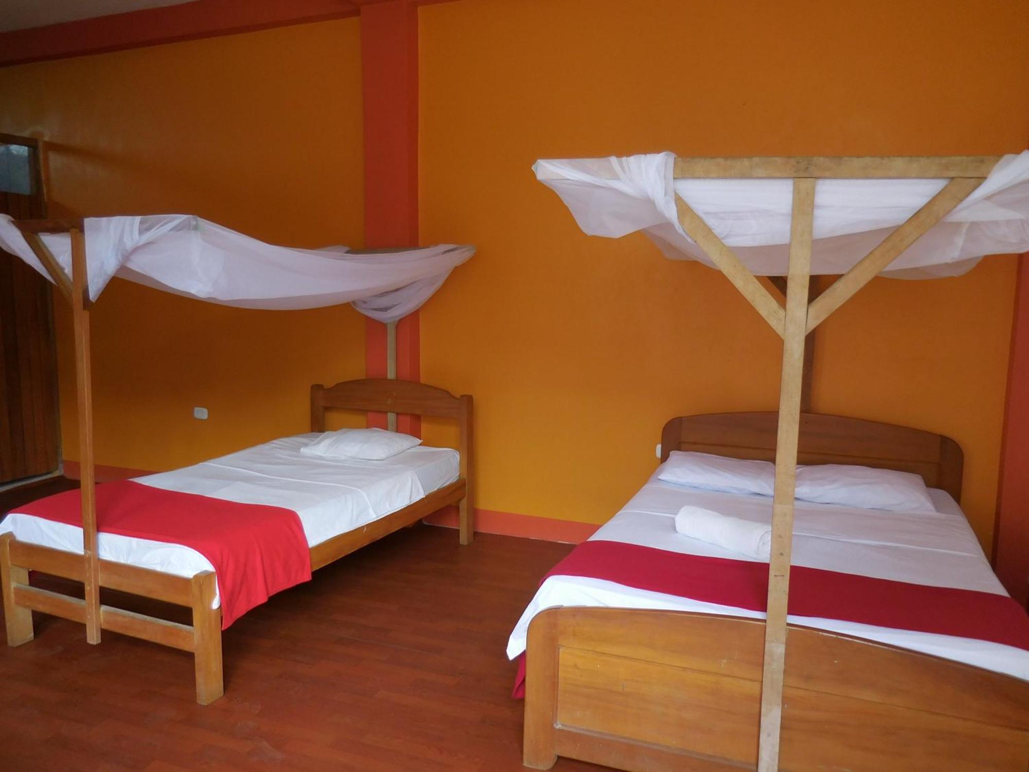 Tambopata Hostel Puerto Maldonado Exteriör bild