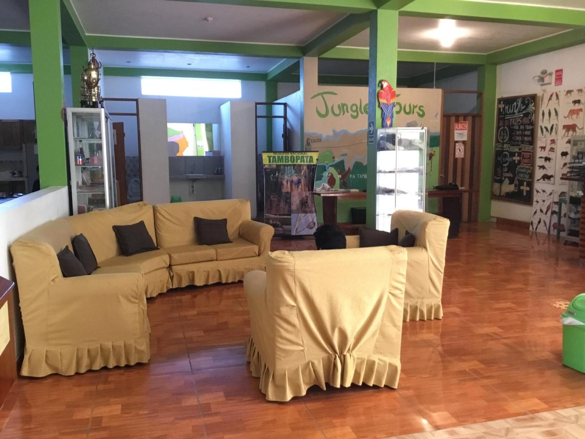 Tambopata Hostel Puerto Maldonado Exteriör bild