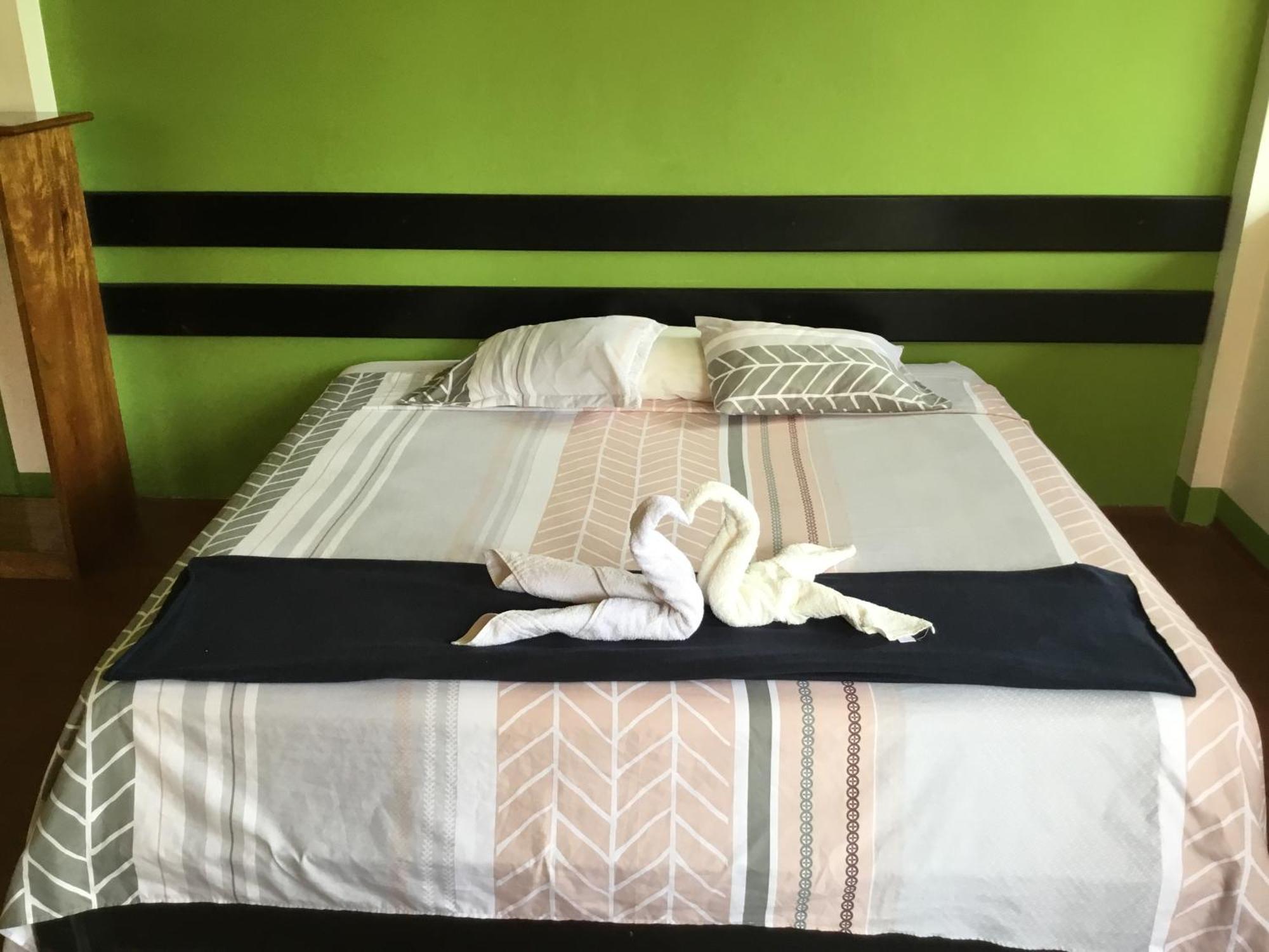 Tambopata Hostel Puerto Maldonado Exteriör bild