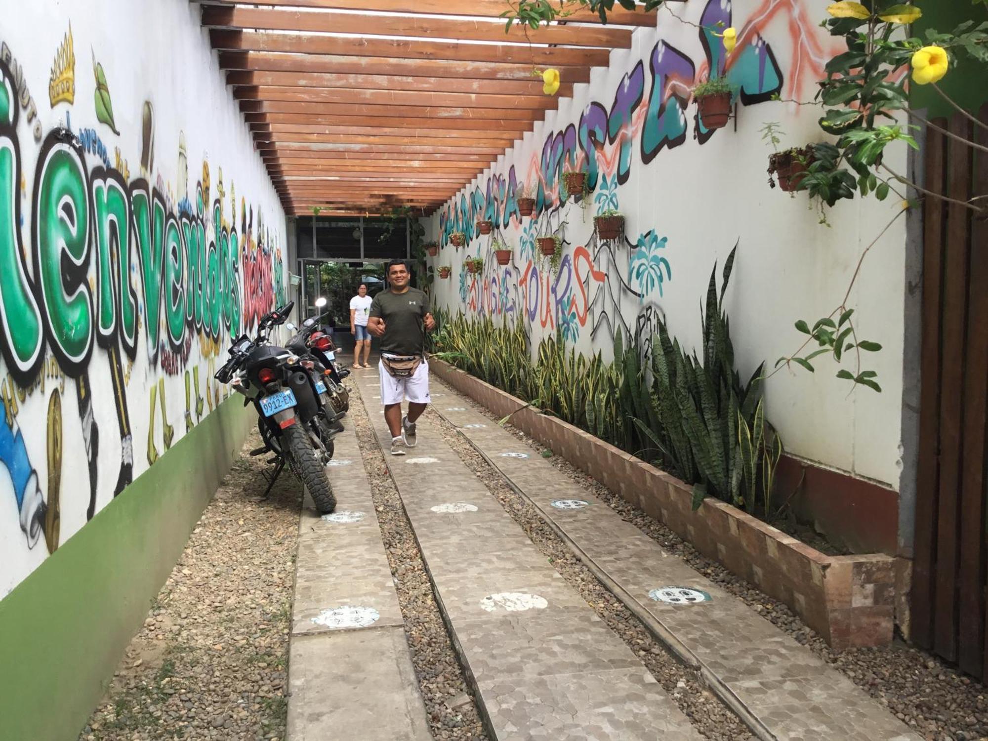 Tambopata Hostel Puerto Maldonado Exteriör bild