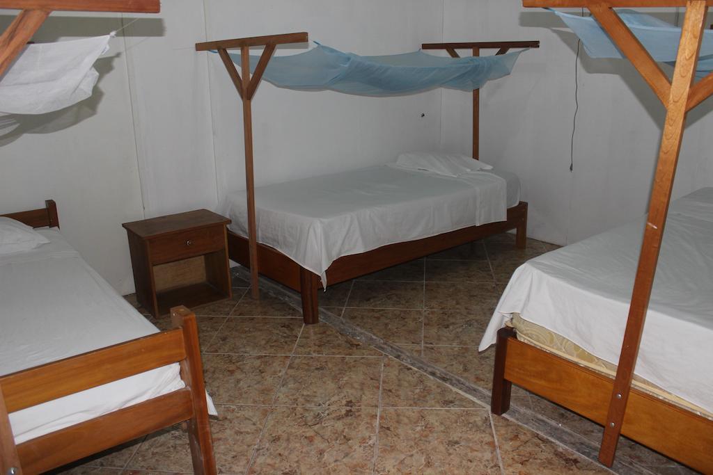Tambopata Hostel Puerto Maldonado Rum bild
