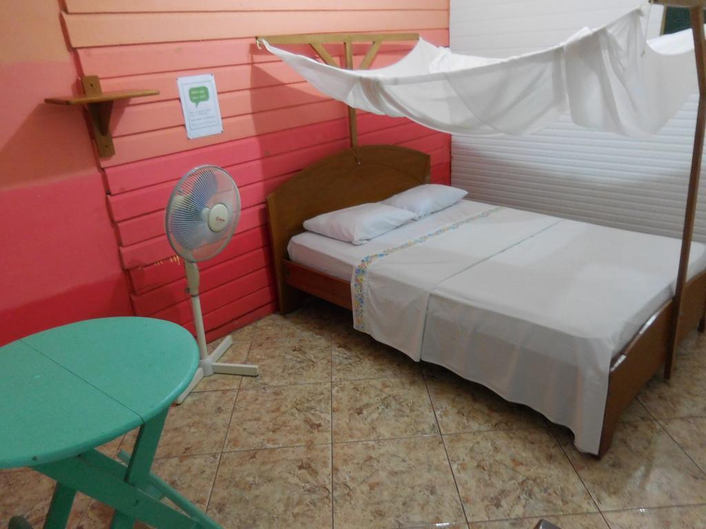 Tambopata Hostel Puerto Maldonado Exteriör bild